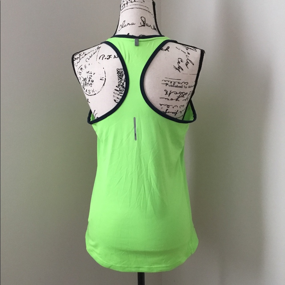 Nike Racer Back Work Out Top - Picture 2 of 4